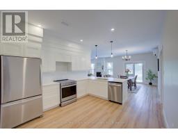 64 - 1182 QUEEN STREET - 5