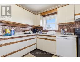 232492 CONCESSION 2 WGR - 11