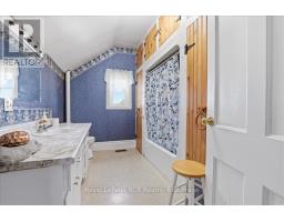 232492 CONCESSION 2 WGR - 25
