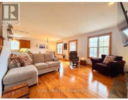 705 VICTORIA ROAD - 9