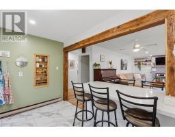 42 RIVERSIDE DRIVE - 10