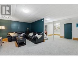42 RIVERSIDE DRIVE - 26
