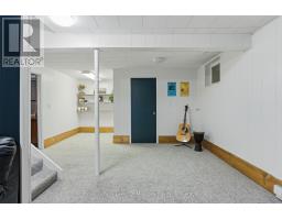 42 RIVERSIDE DRIVE - 27