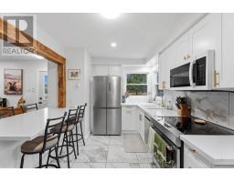 42 RIVERSIDE DRIVE - 9