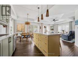 201 - 19 STUMPF STREET - 15