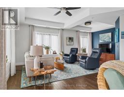 201 - 19 STUMPF STREET - 17