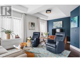 201 - 19 STUMPF STREET - 18