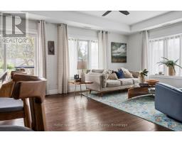 201 - 19 STUMPF STREET - 21