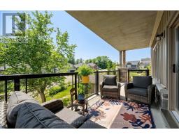 201 - 19 STUMPF STREET - 24