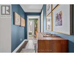 201 - 19 STUMPF STREET - 31