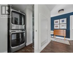 201 - 19 STUMPF STREET - 44