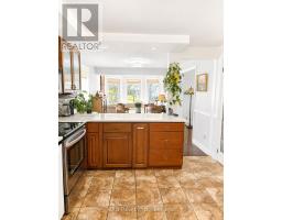 990 HERITAGE DRIVE - 15