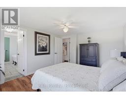 990 HERITAGE DRIVE - 22