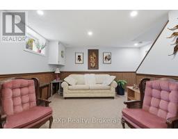 990 HERITAGE DRIVE - 26