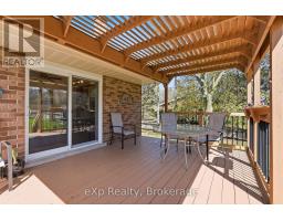 990 HERITAGE DRIVE - 32