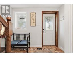 990 HERITAGE DRIVE - 4