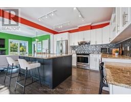 1 - 39 KAY CRESCENT - 21