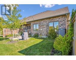 1 - 39 KAY CRESCENT - 38