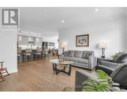 910 - 1878 GORDON STREET - 14