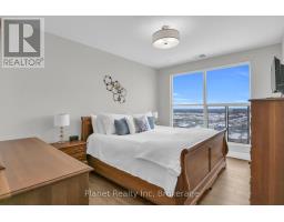 910 - 1878 GORDON STREET - 15