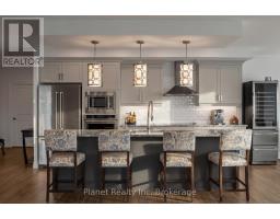 910 - 1878 GORDON STREET - 27
