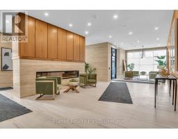 910 - 1878 GORDON STREET - 3