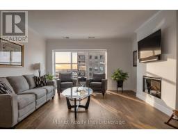 910 - 1878 GORDON STREET - 30