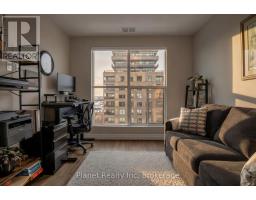 910 - 1878 GORDON STREET - 33