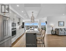 910 - 1878 GORDON STREET - 6