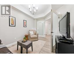 102 - 23 STUMPF STREET - 23