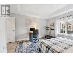 102 - 23 STUMPF STREET - 27