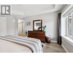 102 - 23 STUMPF STREET - 31