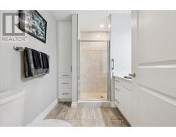 102 - 23 STUMPF STREET - 32