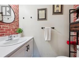 25 - 941 GORDON STREET - 13