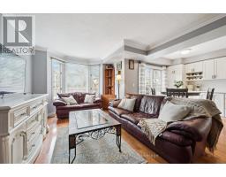 25 - 941 GORDON STREET - 7