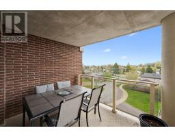 507 - 8 CHRISTOPHER COURT - 32