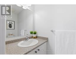 32 LAUGHLAND LANE - 17