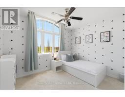 32 LAUGHLAND LANE - 27
