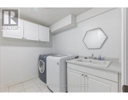 32 LAUGHLAND LANE - 32