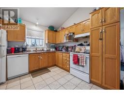 4 HAYWARD CRESCENT - 9