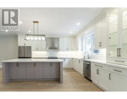 1105 MAIN STREET E - 23