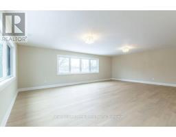1105 MAIN STREET E - 35