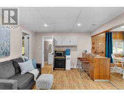 1025 & 1027 BIG ISLAND ROAD - 31