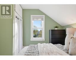 27 WELLINGTON STREET - 23
