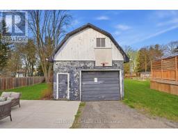 27 WELLINGTON STREET - 31