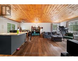 37 HUMPHREY DRIVE - 9