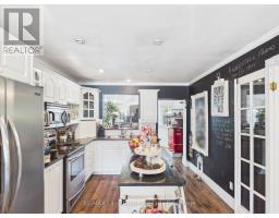 15 NORTH CEDAR LANE - 9