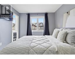 75 ARLINGTON CRESCENT - 21