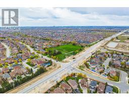 306 VICTORIA ROAD N - 41