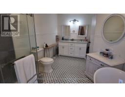 145 ELIZABETH STREET - 12
